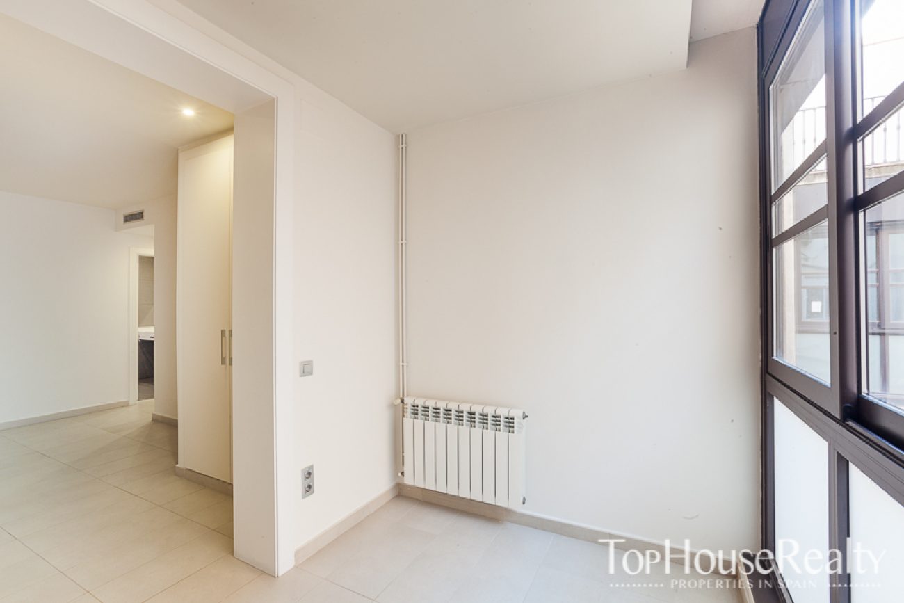 Luxury apartment for rent in Rambla Catalunya
