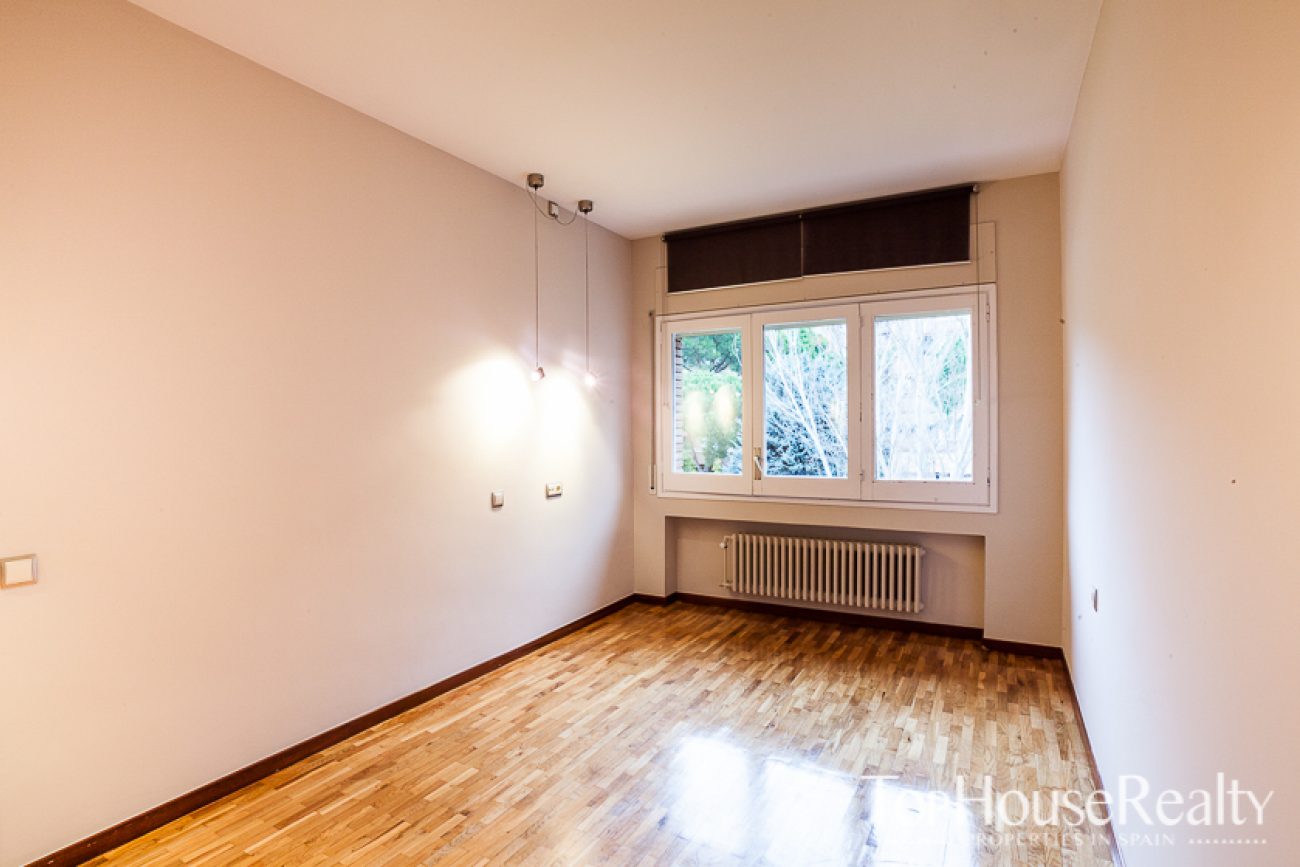 Exclusive apartment for rent in the prestigious area of Pedralbes