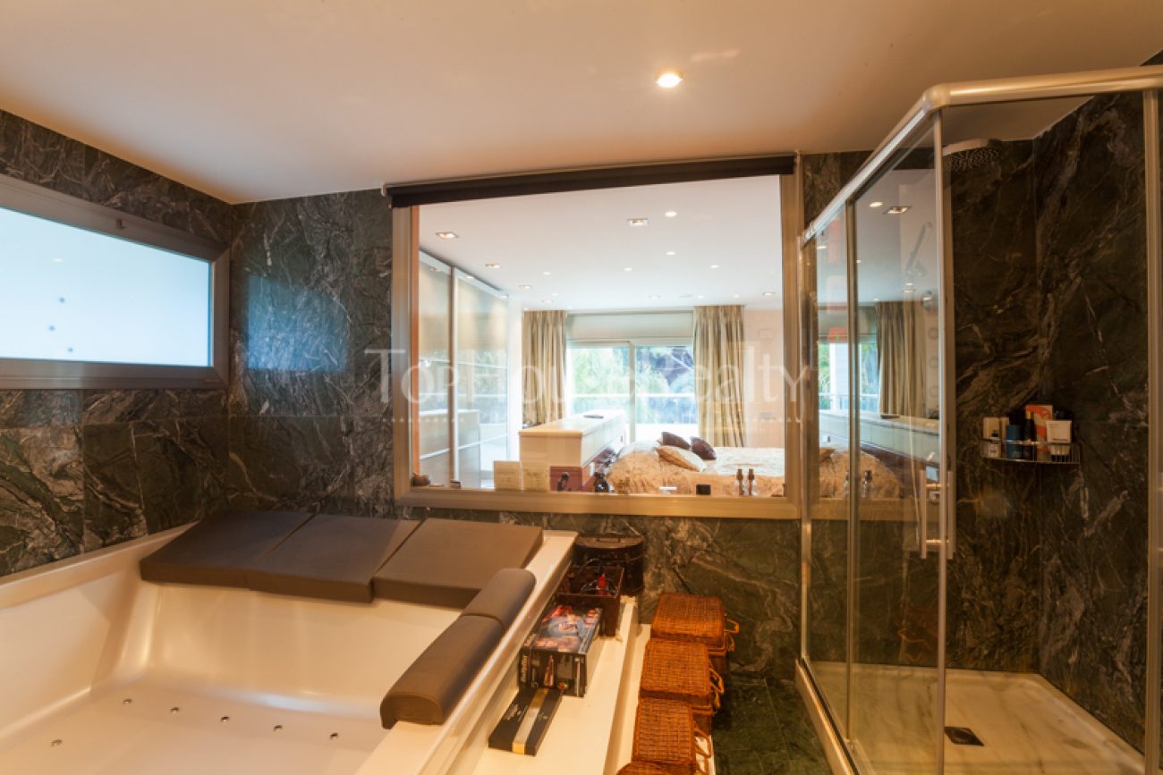 Exclusive luxurious villa in Castelldefels