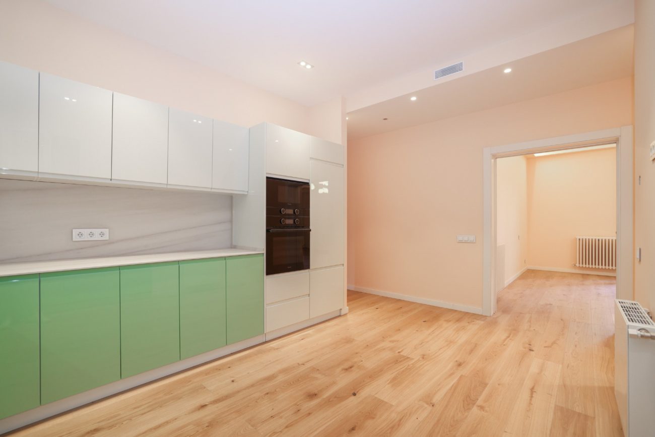 Impressive brand new newly renovated apartment next to Paseo de Gracia