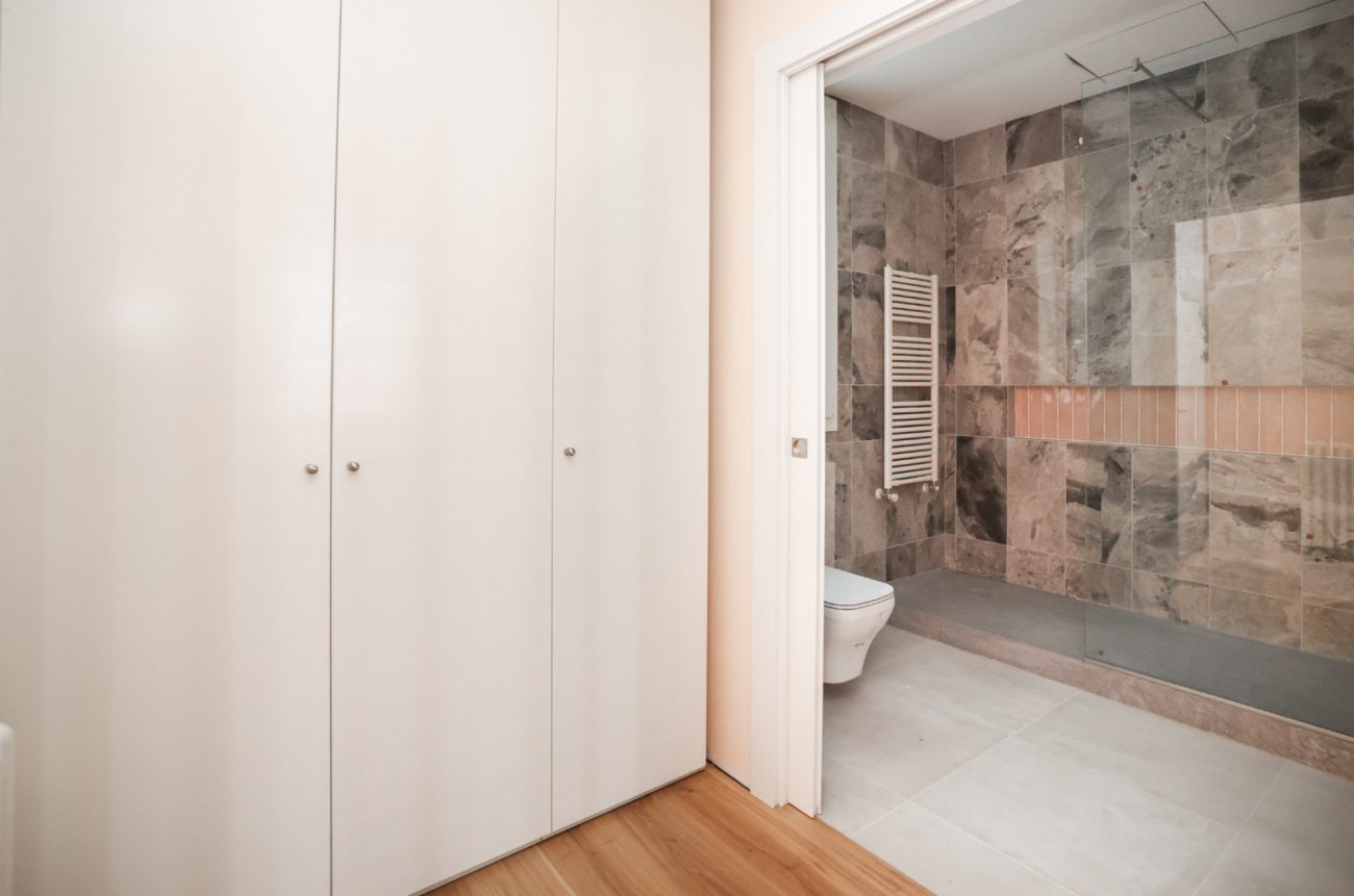 Impressive brand new newly renovated apartment next to Paseo de Gracia