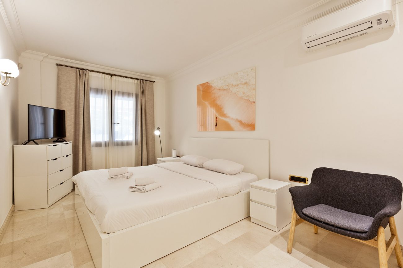 Luxurious villa close to the beach in Gava