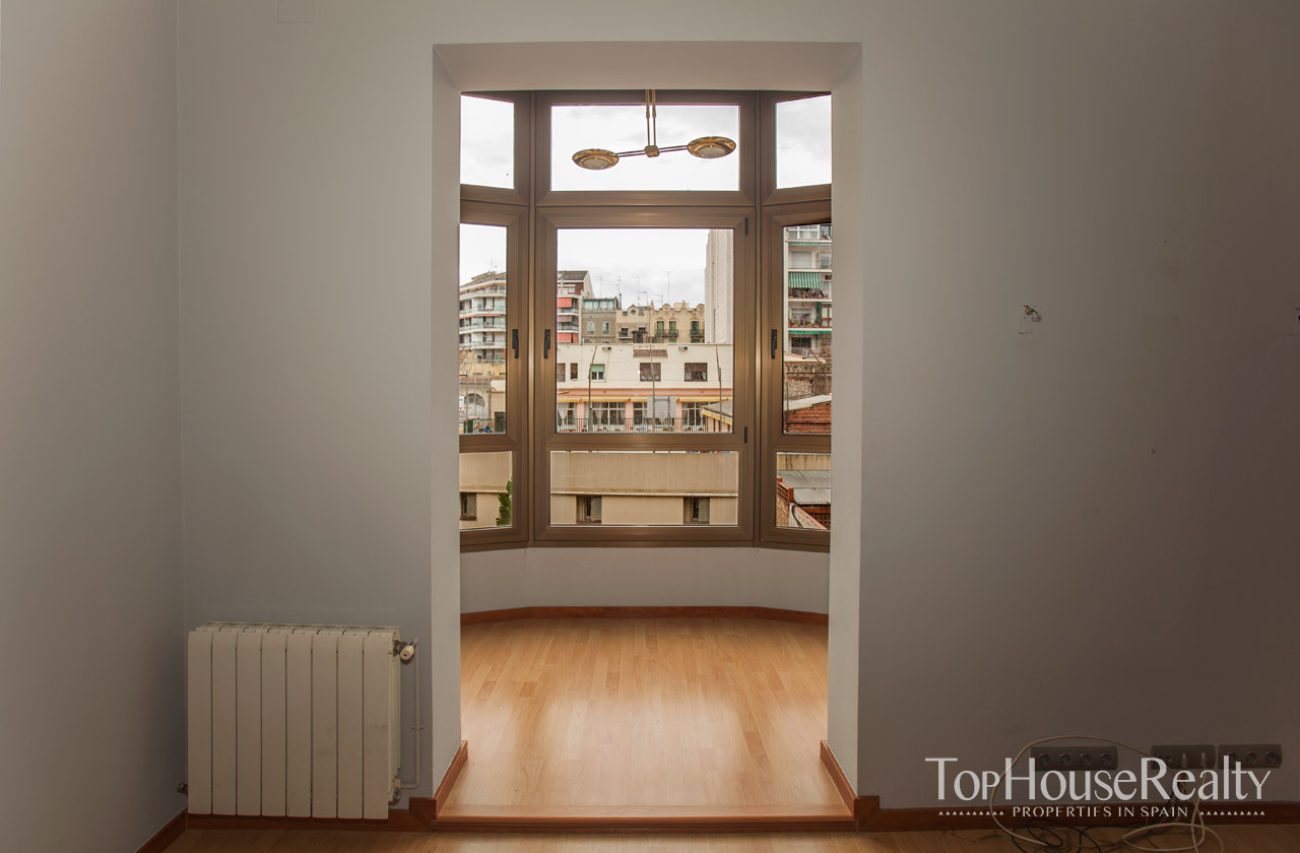 Quiet apartment in the center of Eixample