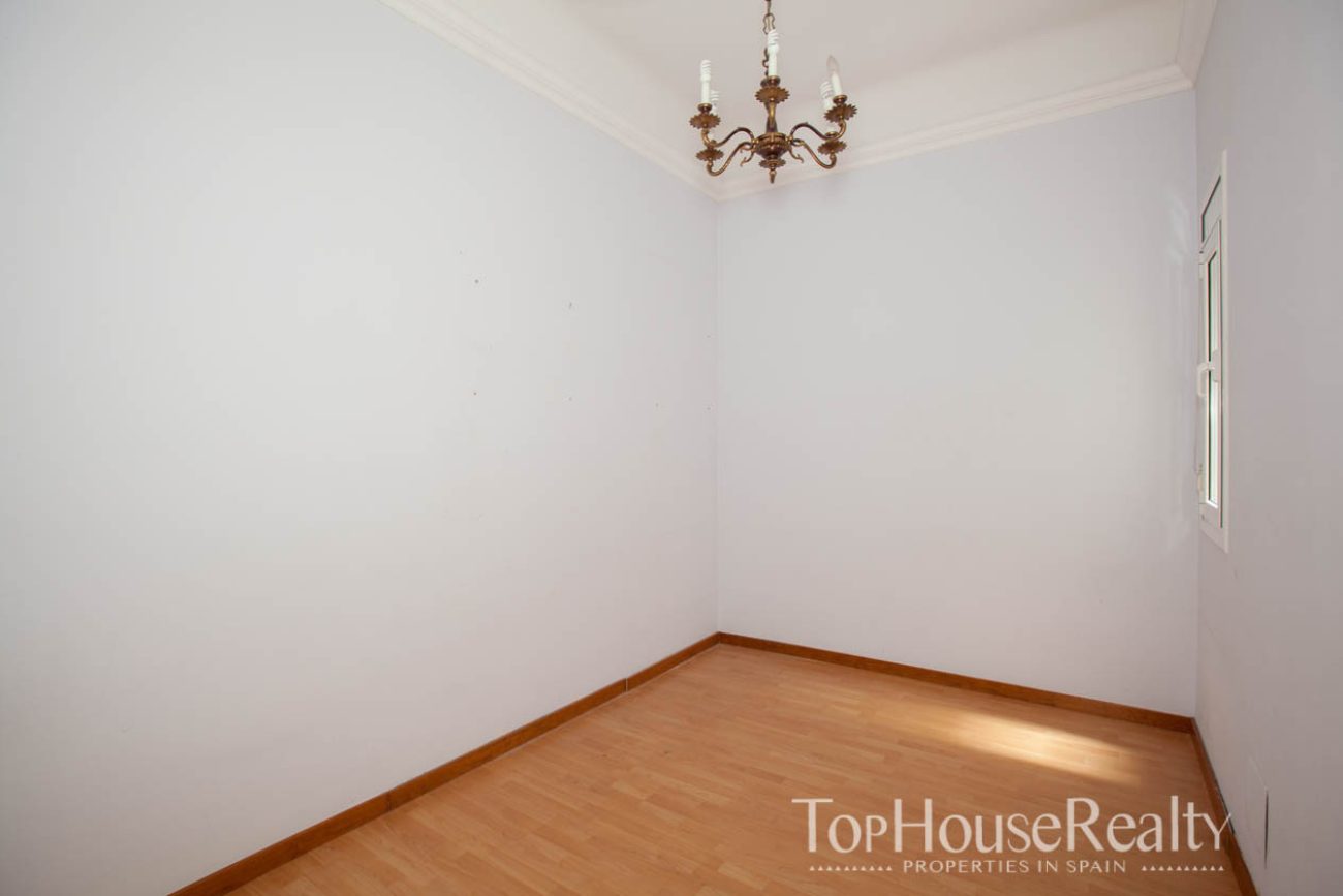 Quiet apartment in the center of Eixample