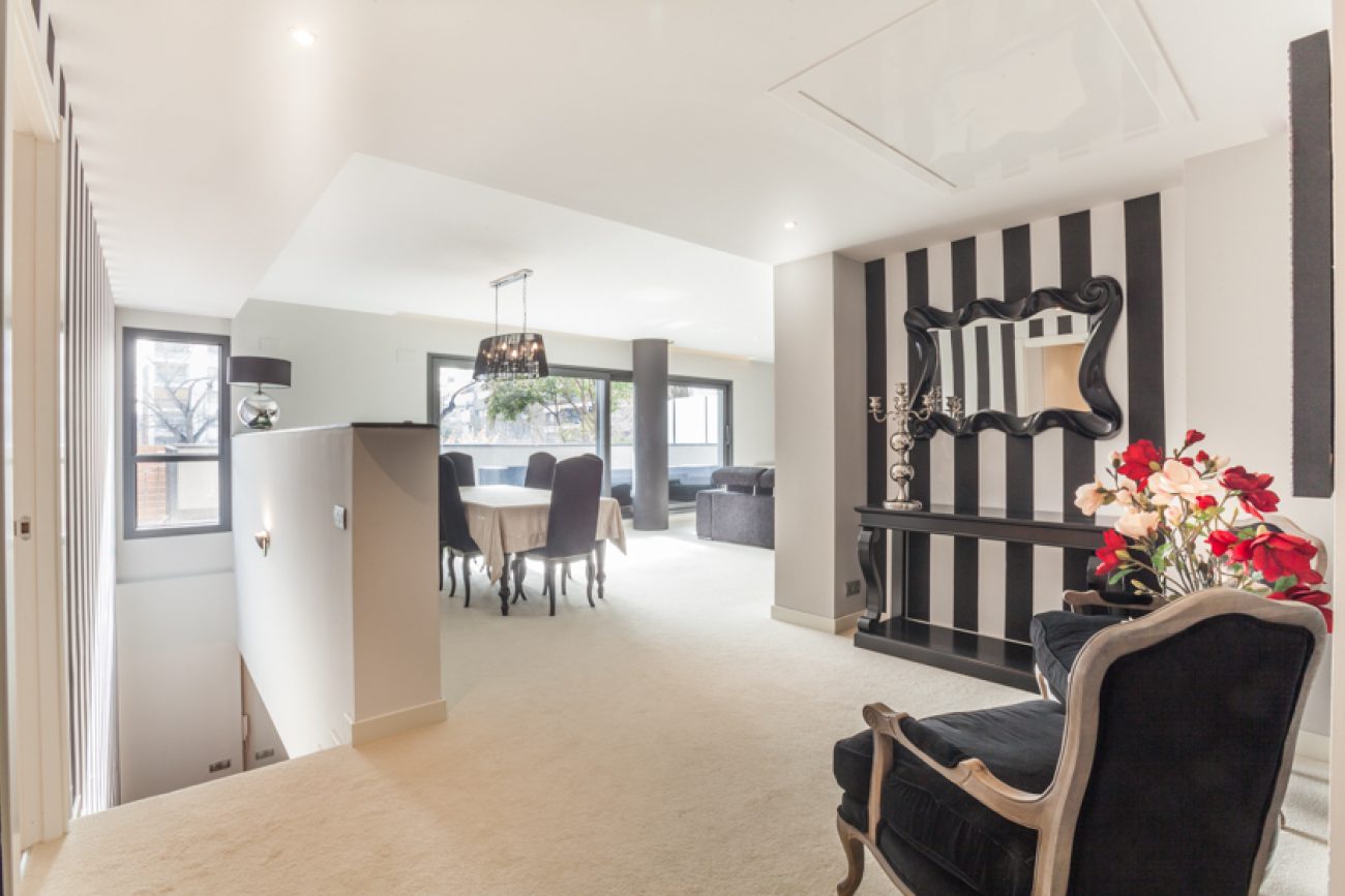Impressive duplex in the prestigious area of Saint Gervasi