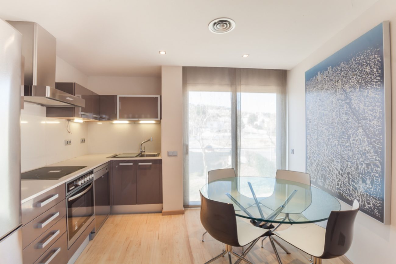 Lovely apartment on Sant Pol beach