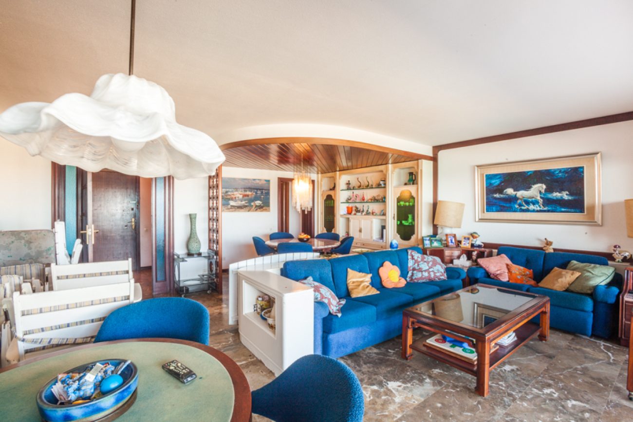 Exclusive apartment with sea views