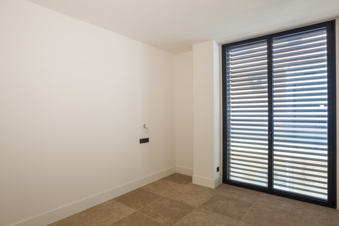 New apartment close to the beach