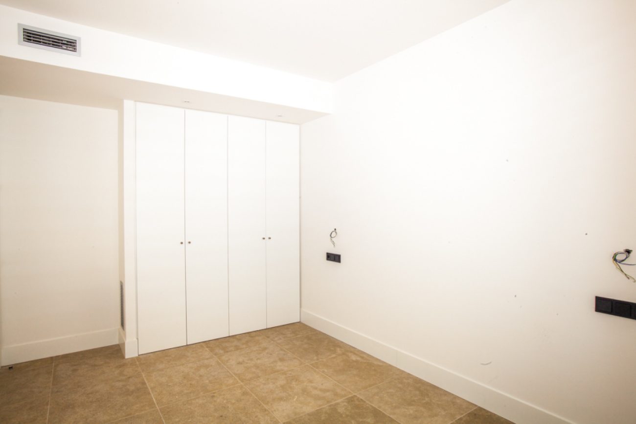 New apartment close to the beach