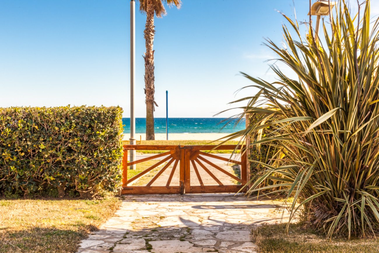 Flat only 50 metres from the beach in the Costa Brava