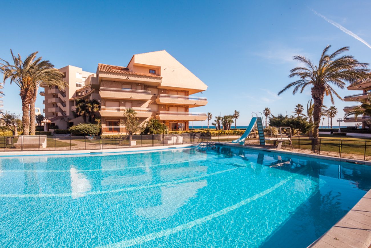 Flat only 50 metres from the beach in the Costa Brava