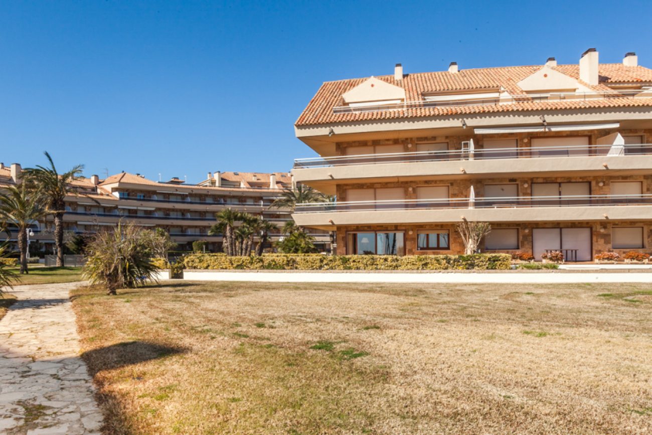 Flat only 50 metres from the beach in the Costa Brava