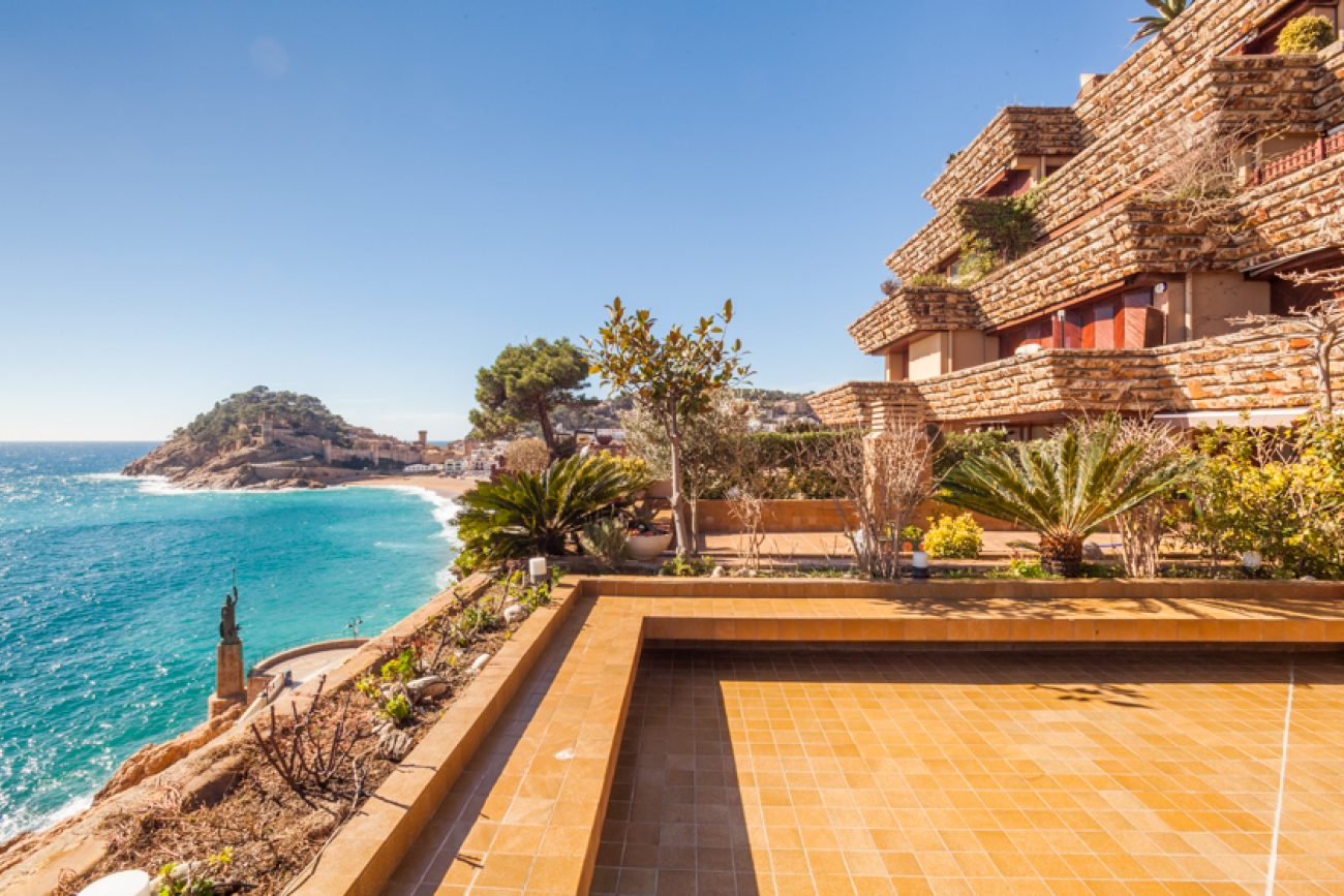 Unique apartment with sea views in Tosa de Mar