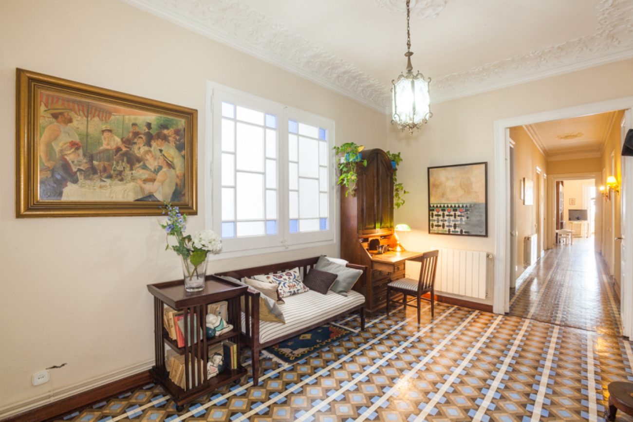 Exclusive modern flat near Passeig de Gracia
