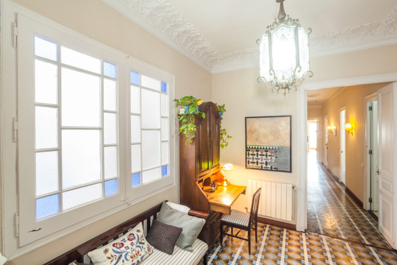 Exclusive modern flat near Passeig de Gracia