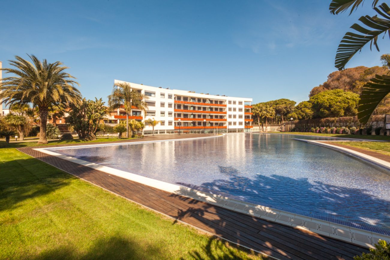 Townhouse in exclusive residential complex by the beach in Cambrils