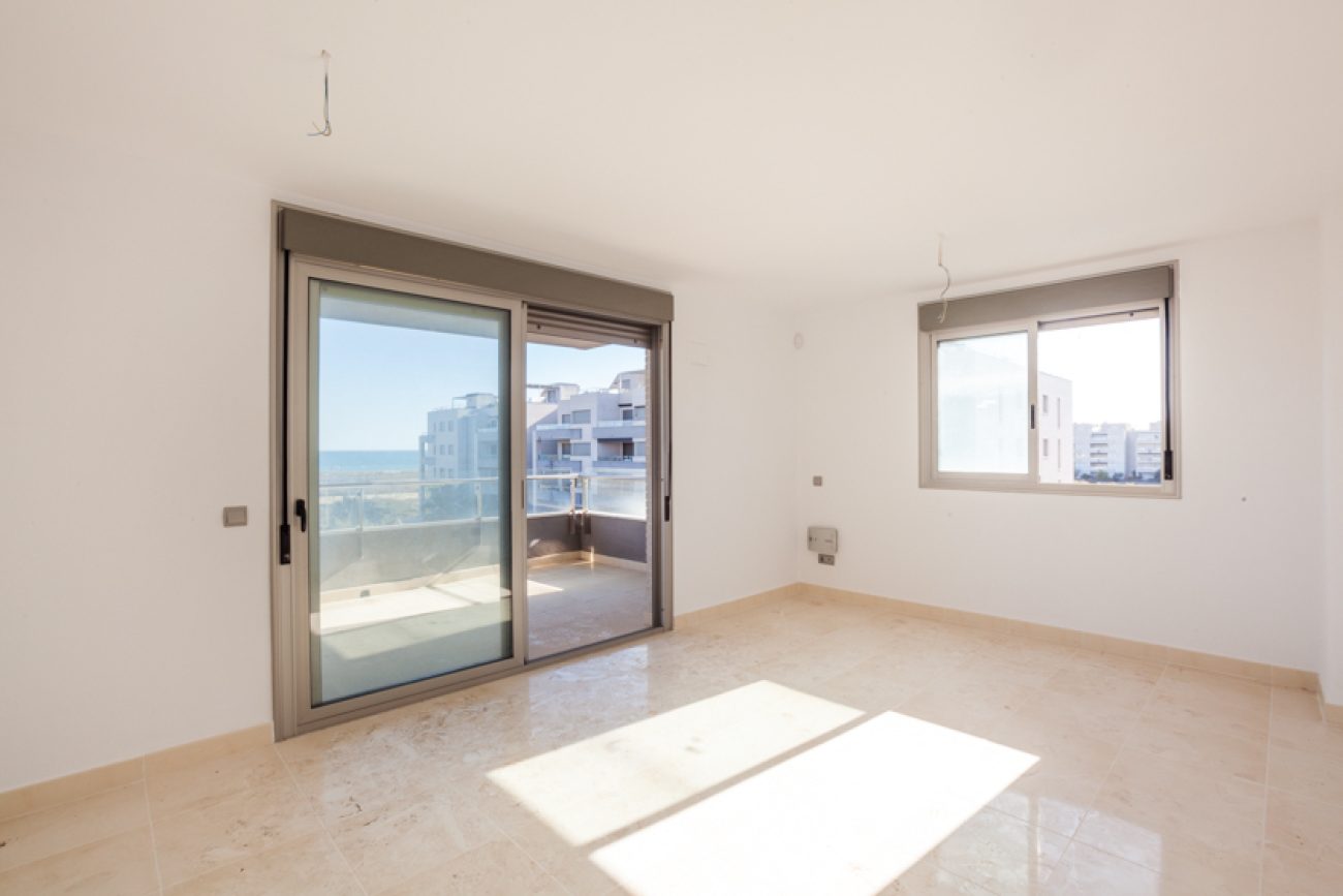 New apartment near the beach in Torredembarra