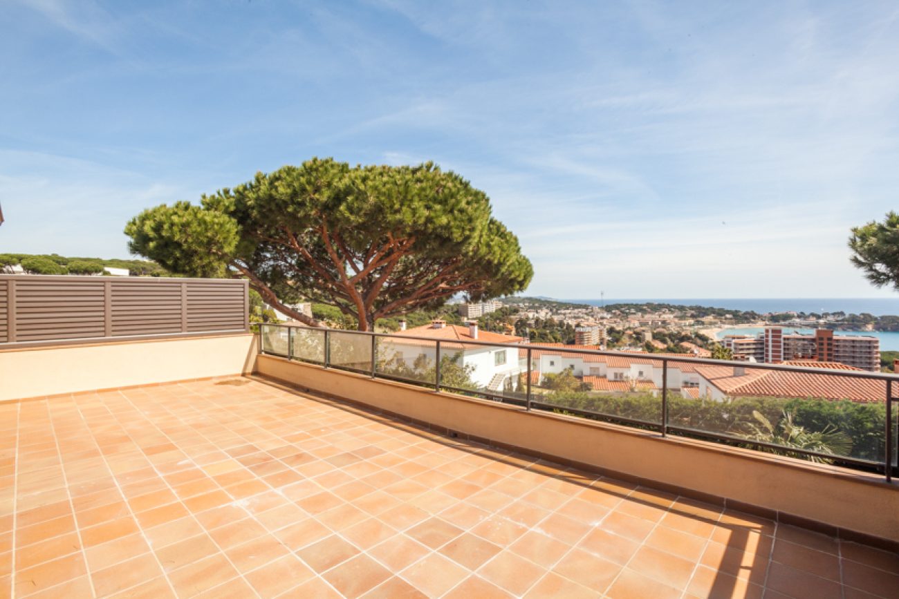New house with amazing views in Sant Feliu de Guixols