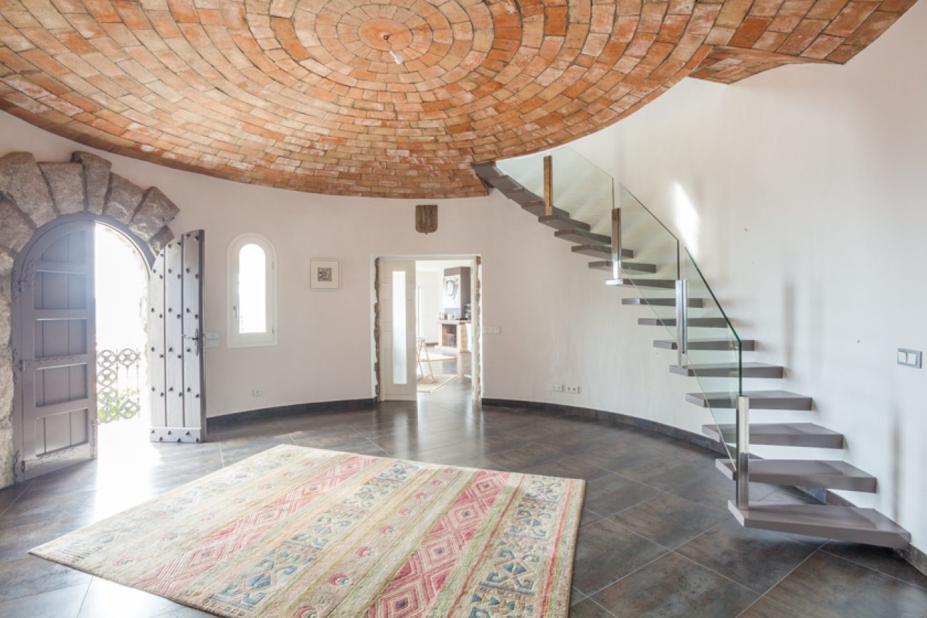 Exclusive modern rural house with views