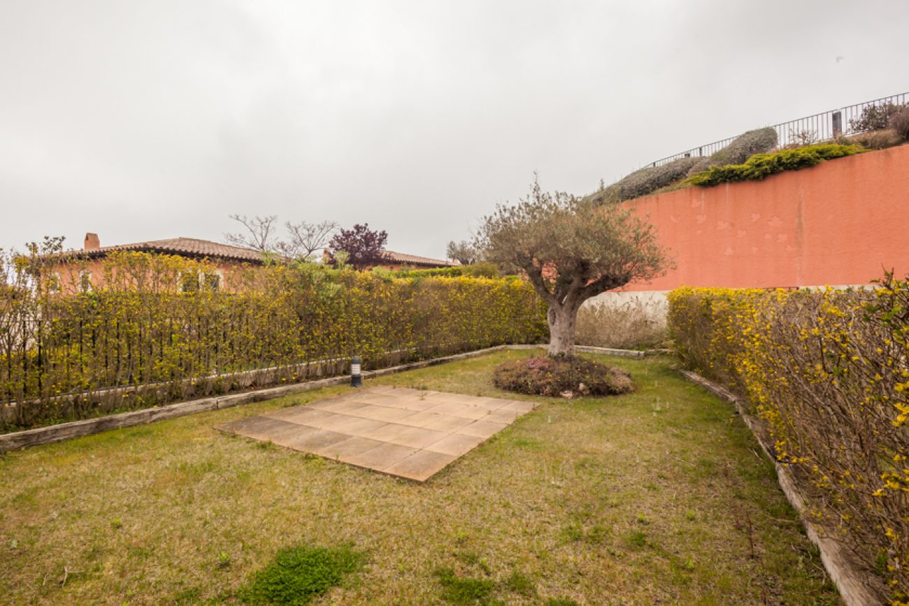 Terraced house with views in exclusive residential complex in Tossa de Mar
