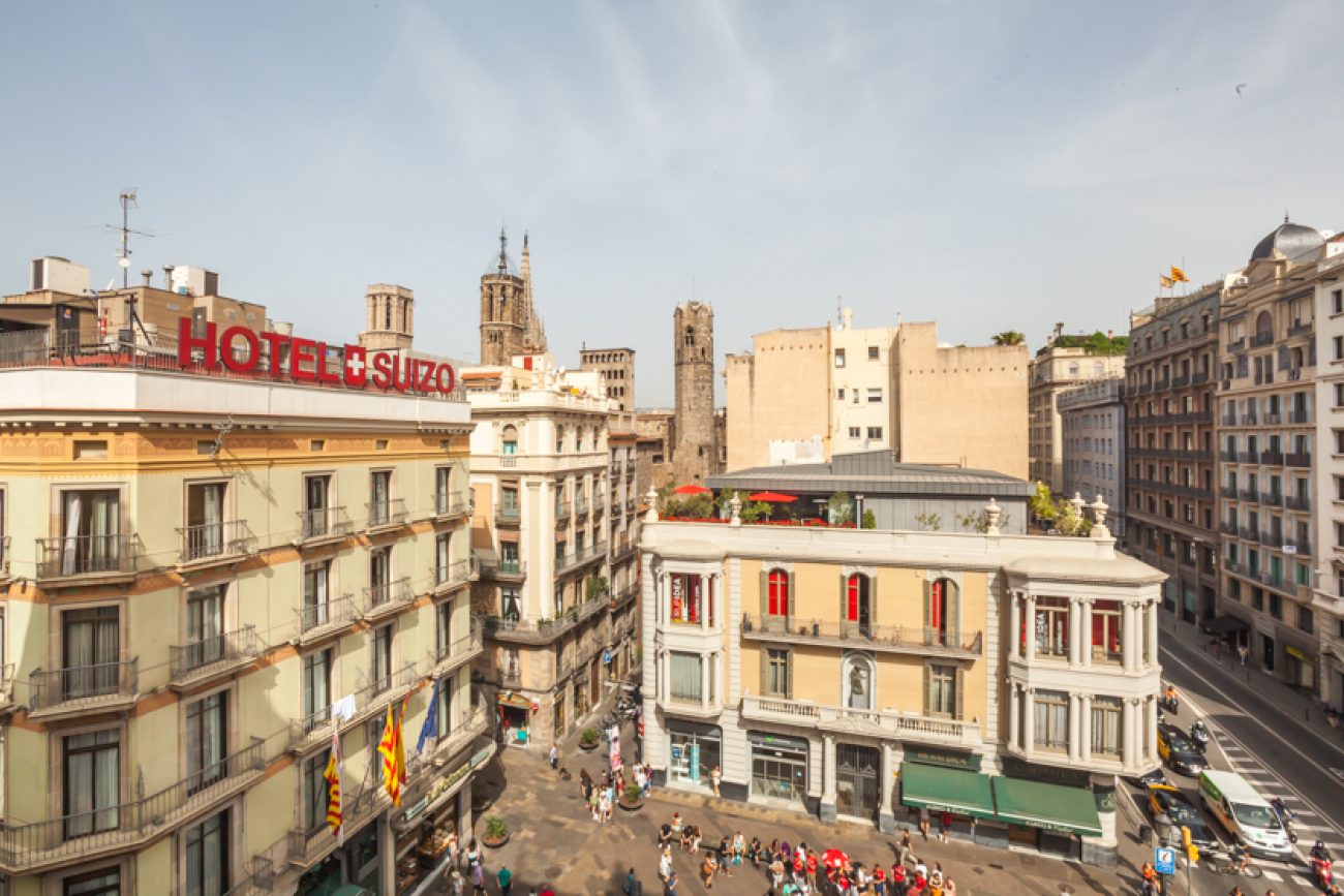 The apartment is in the heart of Barcelona, with views of the Angel Square