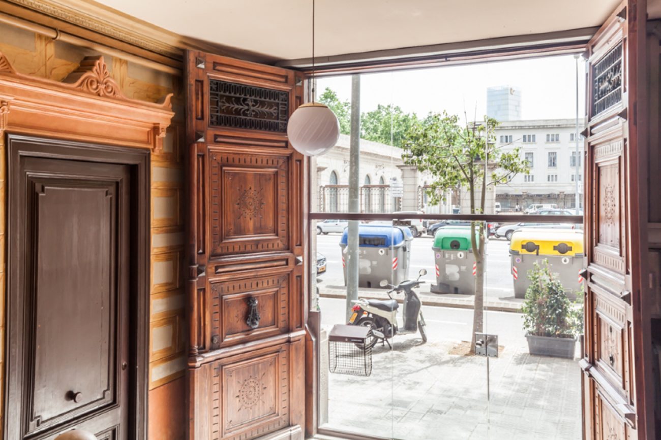 Large bright apartment next to the Ciutadella Park in Barcelona