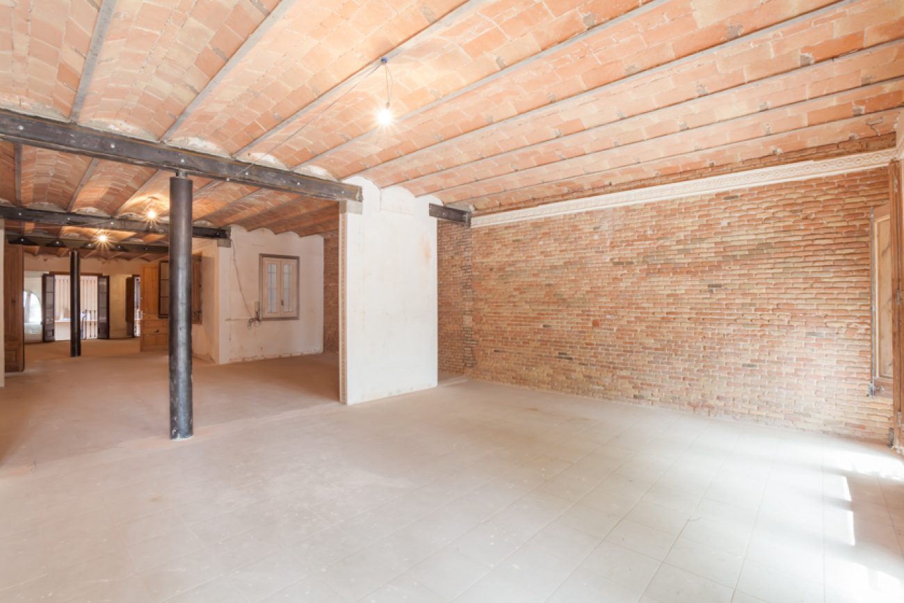 Large bright apartment next to the Ciutadella Park in Barcelona