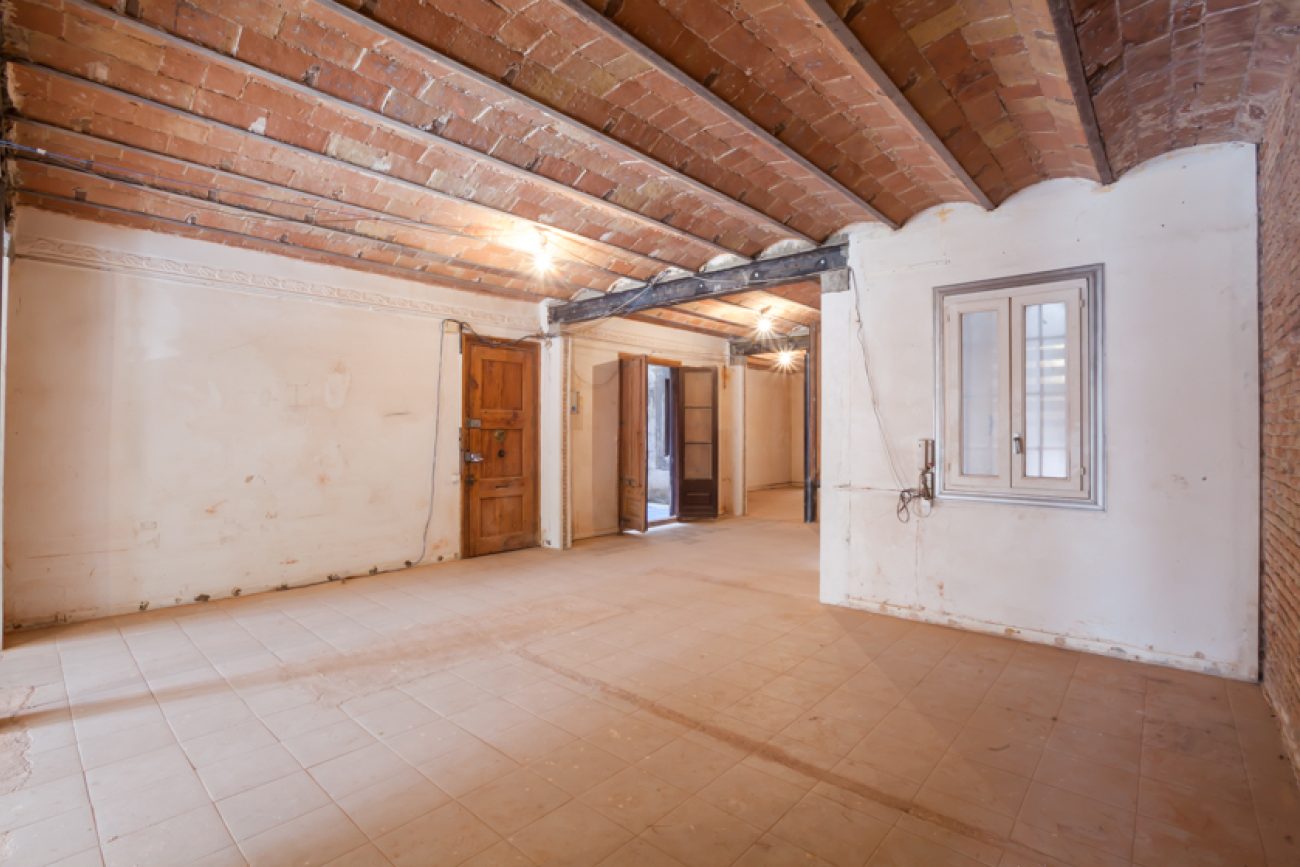Large bright apartment next to the Ciutadella Park in Barcelona