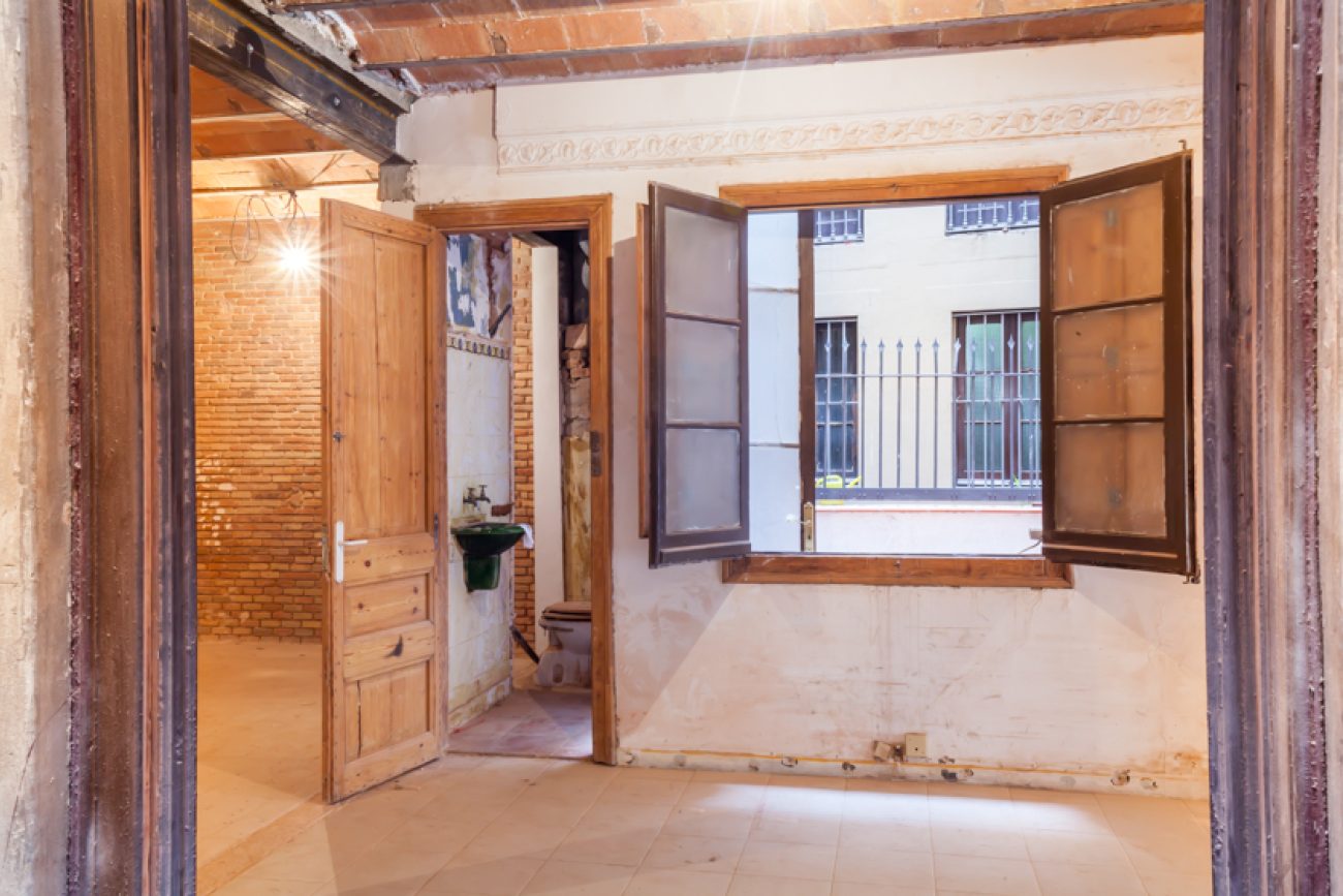 Large bright apartment next to the Ciutadella Park in Barcelona