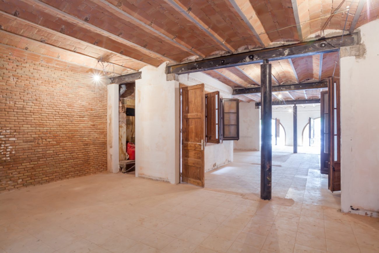 Large bright apartment next to the Ciutadella Park in Barcelona