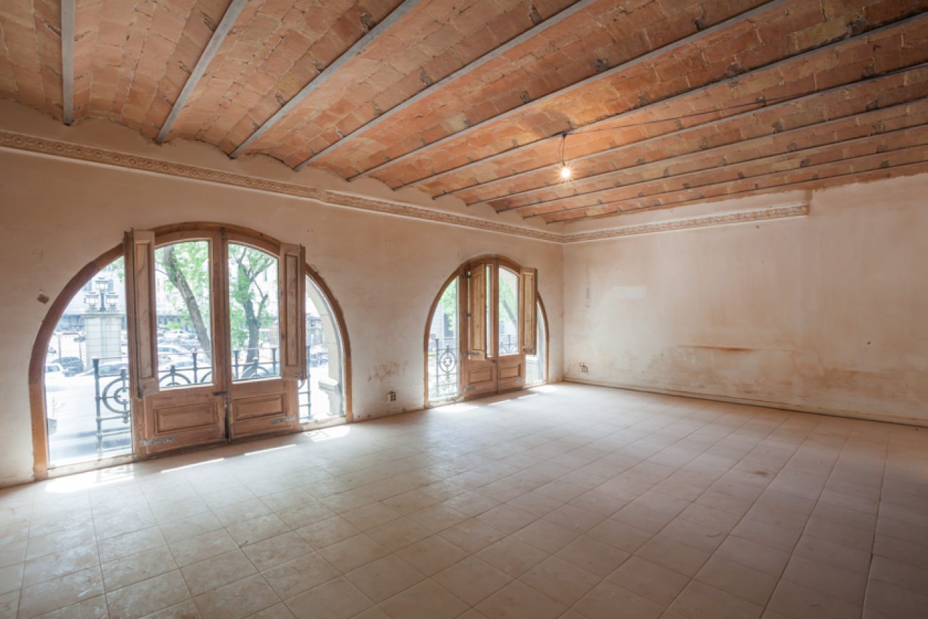 Large bright apartment next to the Ciutadella Park in Barcelona
