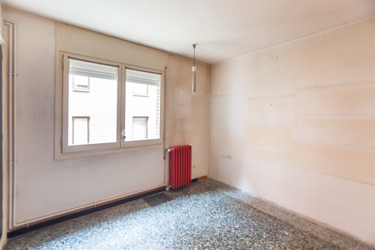Excellent apartment for renovation in the elite area of Sarria
