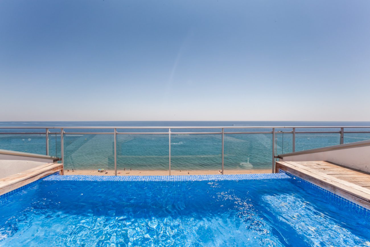 Attic triplex with breathtaking sea views