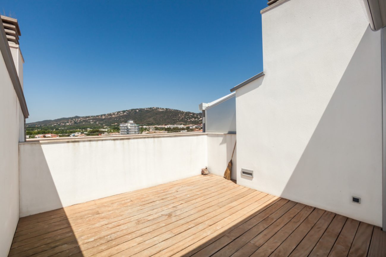 Attic triplex with breathtaking sea views