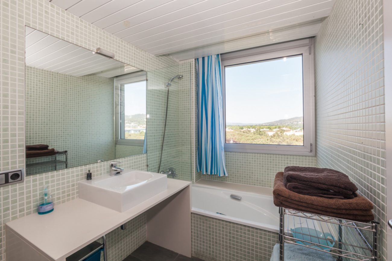 Attic triplex with breathtaking sea views