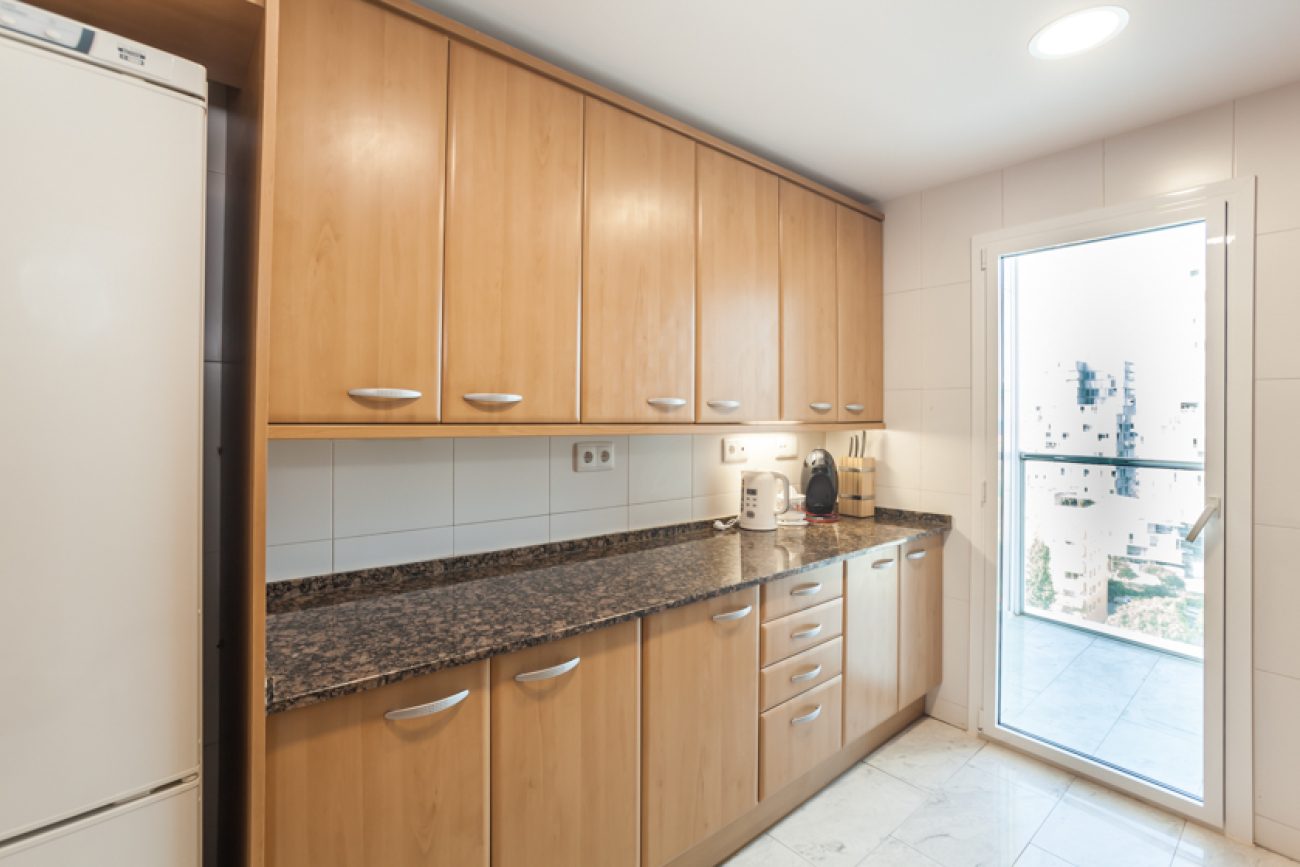 Renovated flat by the beach with amazing sea views