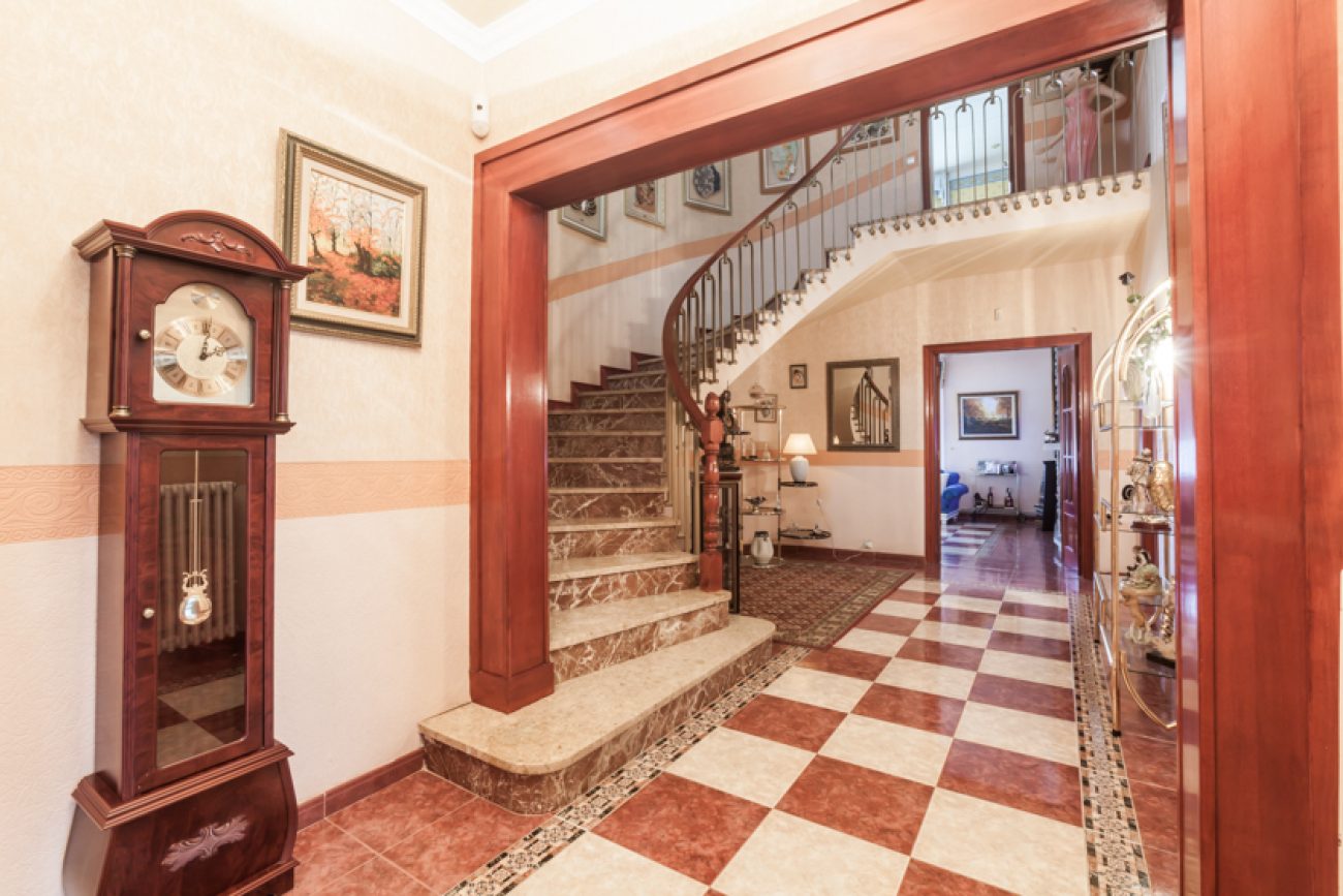 Big house with views in Viladecans