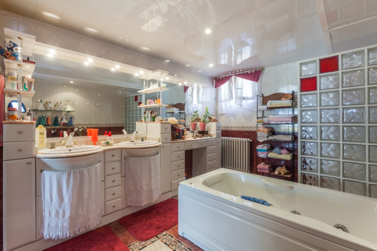 Big house with views in Viladecans