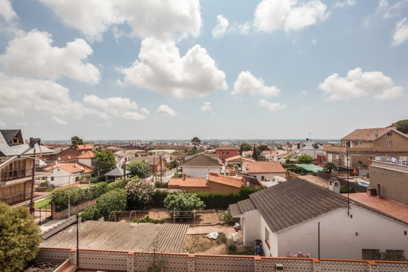 Big house with views in Viladecans