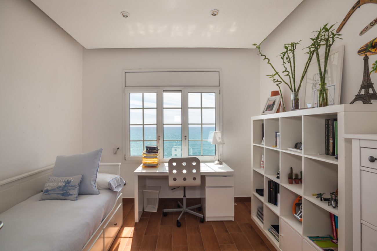 House with stunning sea views