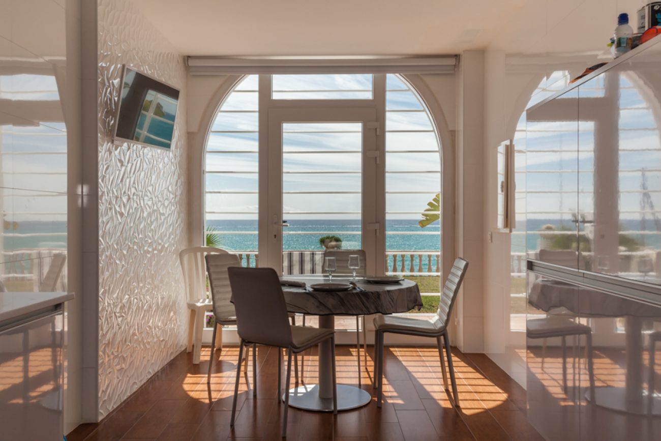 House with stunning sea views