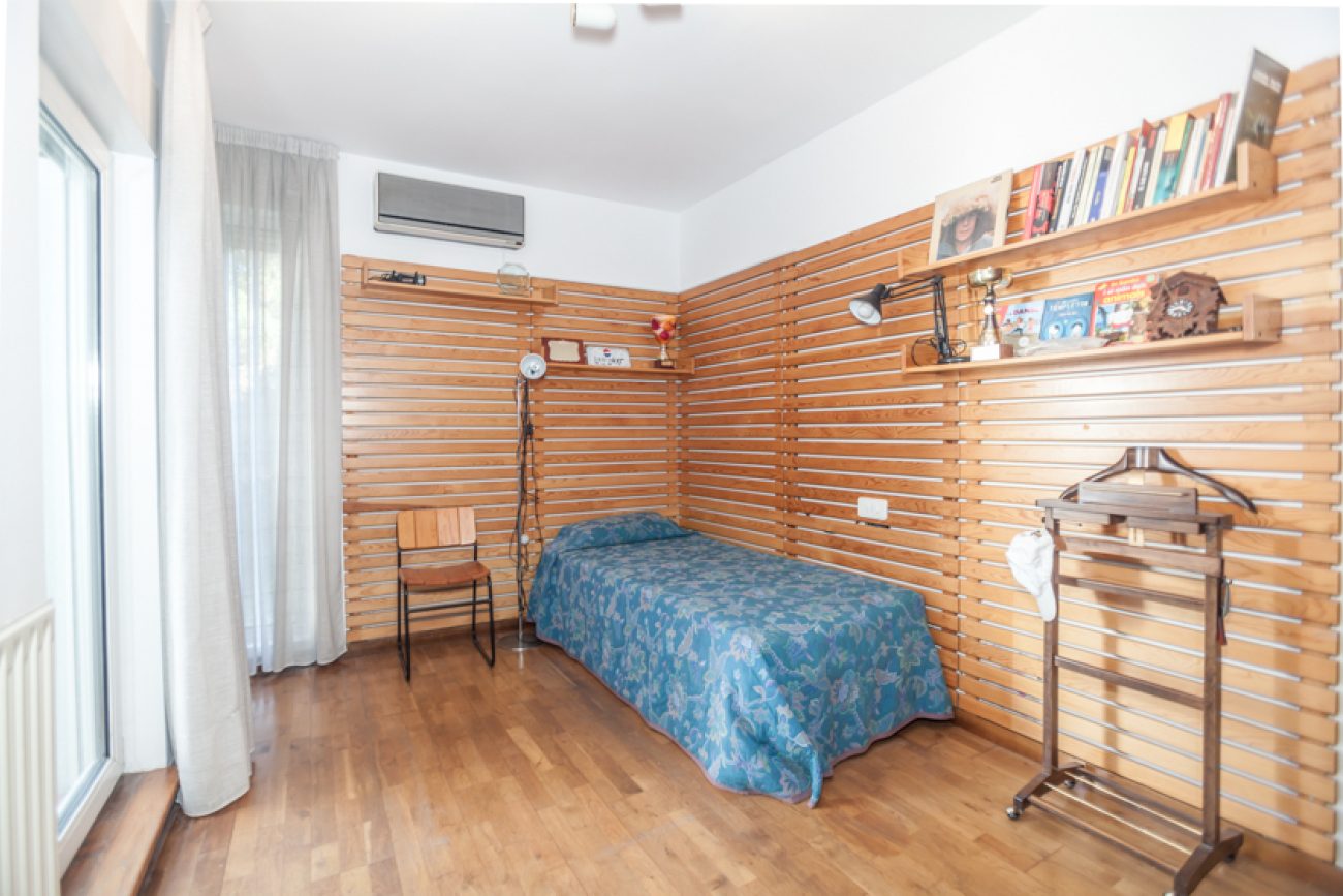 Detached Villa Available in Gavà Mar