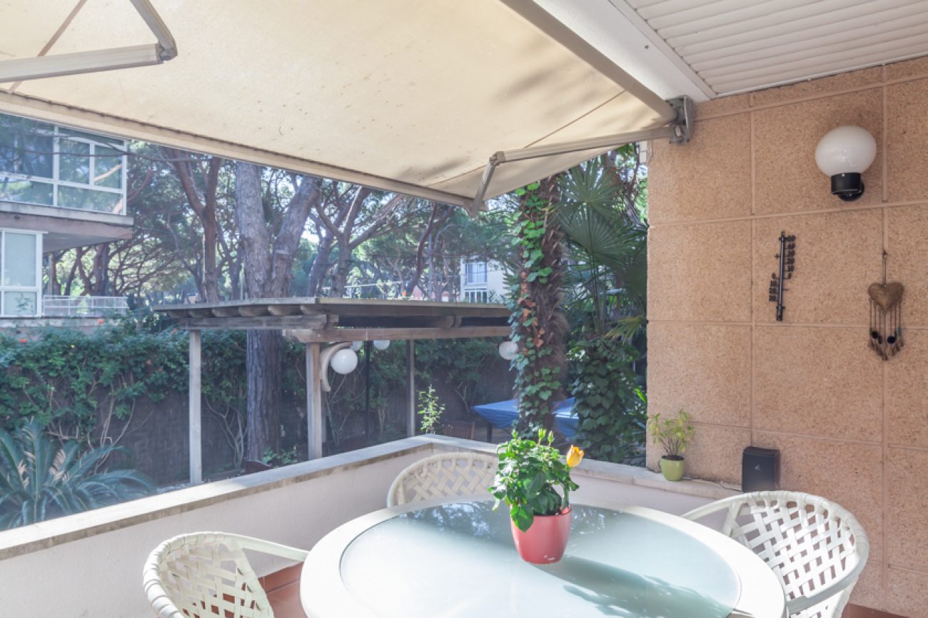 Detached Villa Available in Gavà Mar