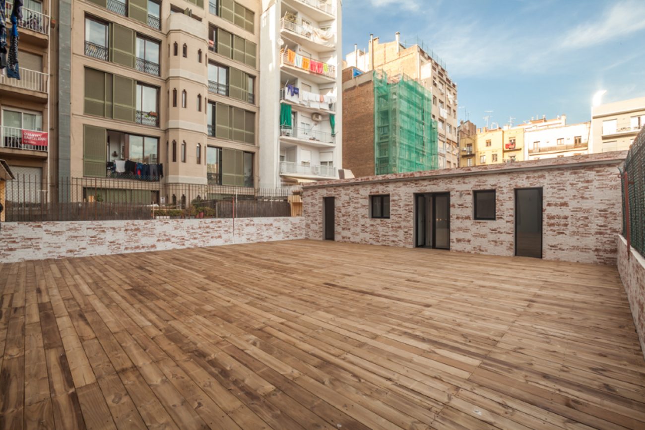Incredible refurbished apartment in royal building in the heart of Eixample