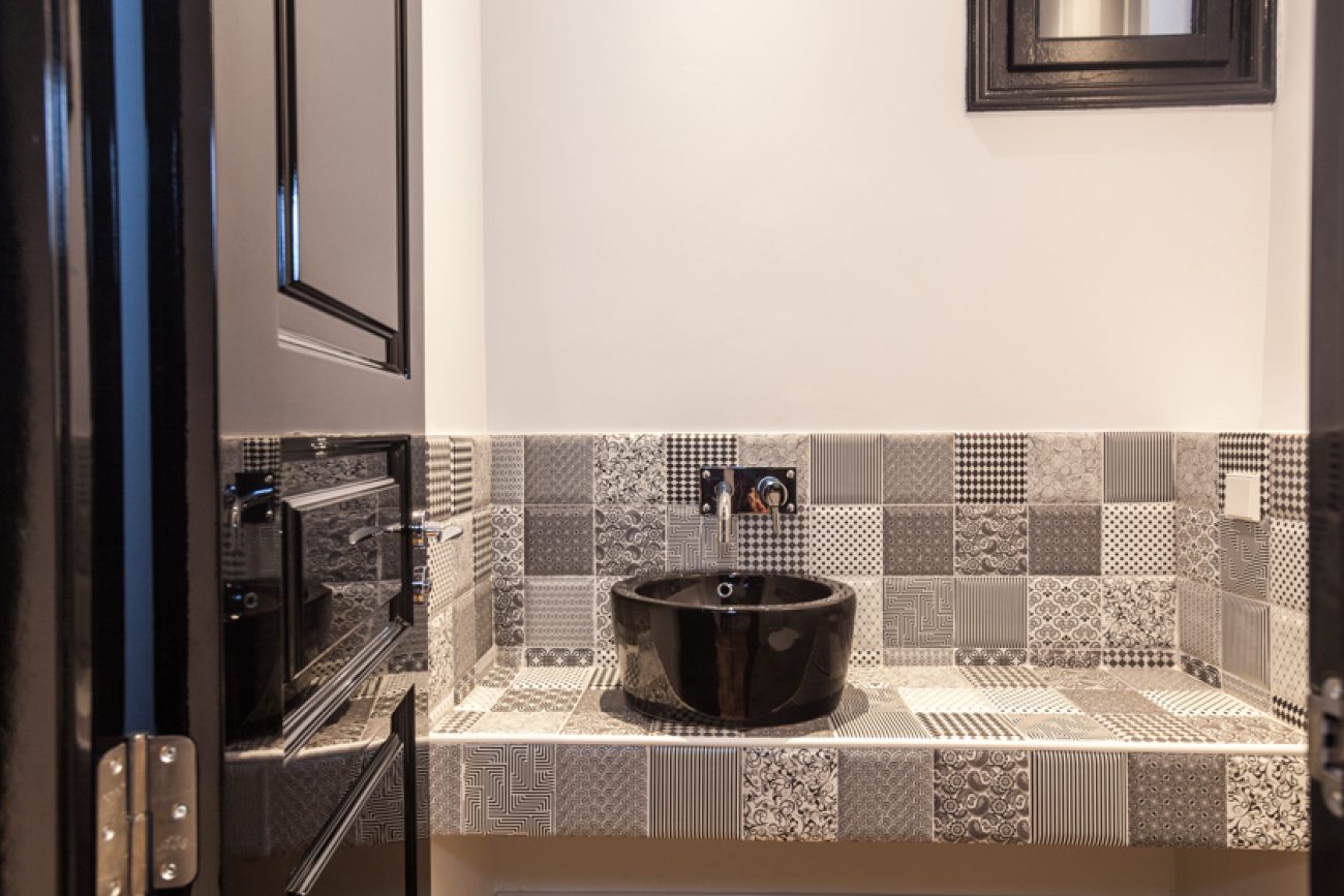 Incredible refurbished apartment in royal building in the heart of Eixample