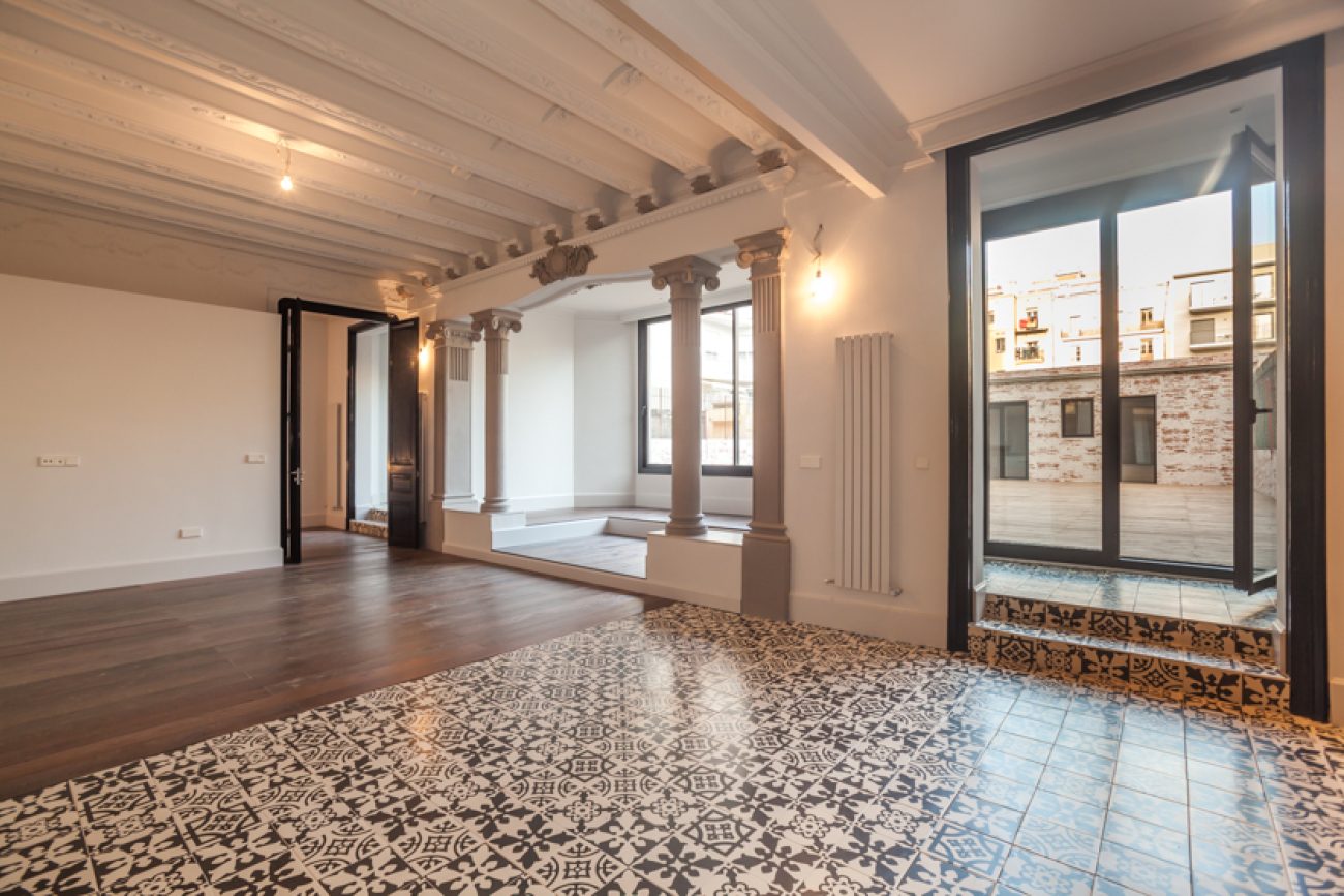 Incredible refurbished apartment in royal building in the heart of Eixample