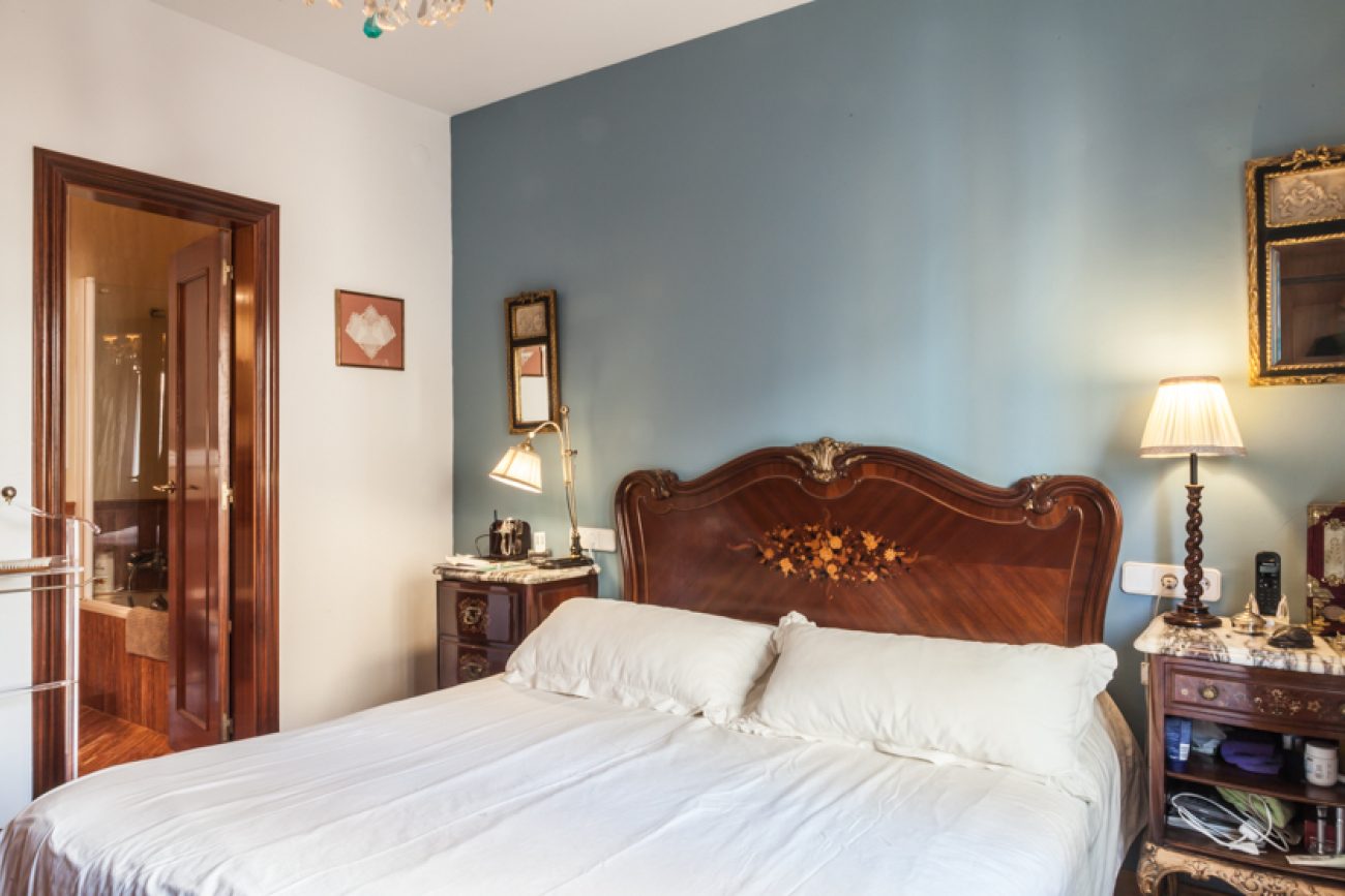 Apartment in a prestigious building in Sarria