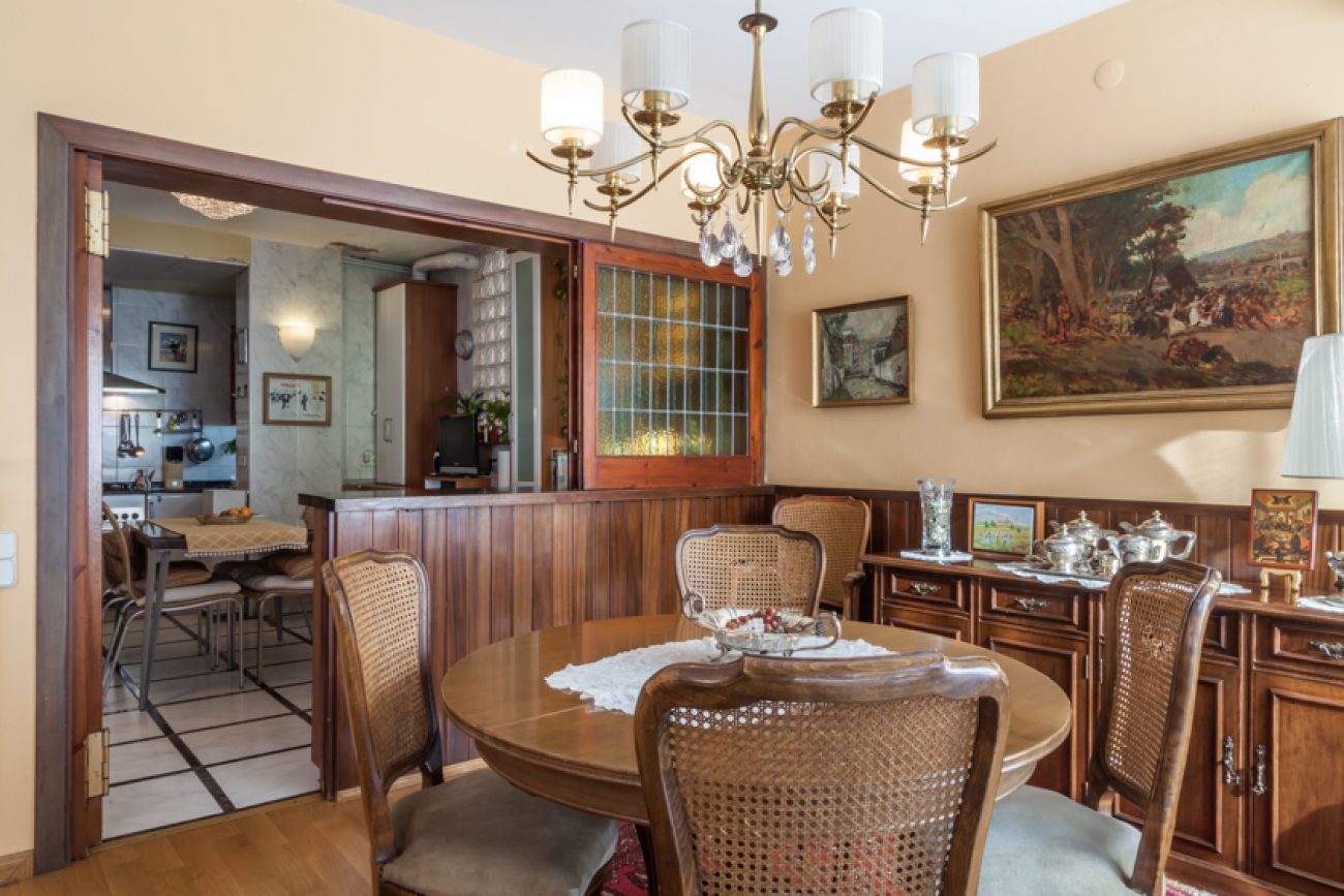 Apartment in a prestigious building in Sarria