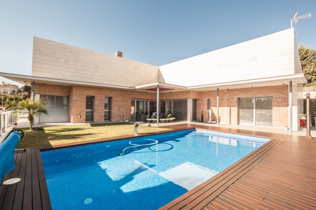 Large luxury house in Castelldefels