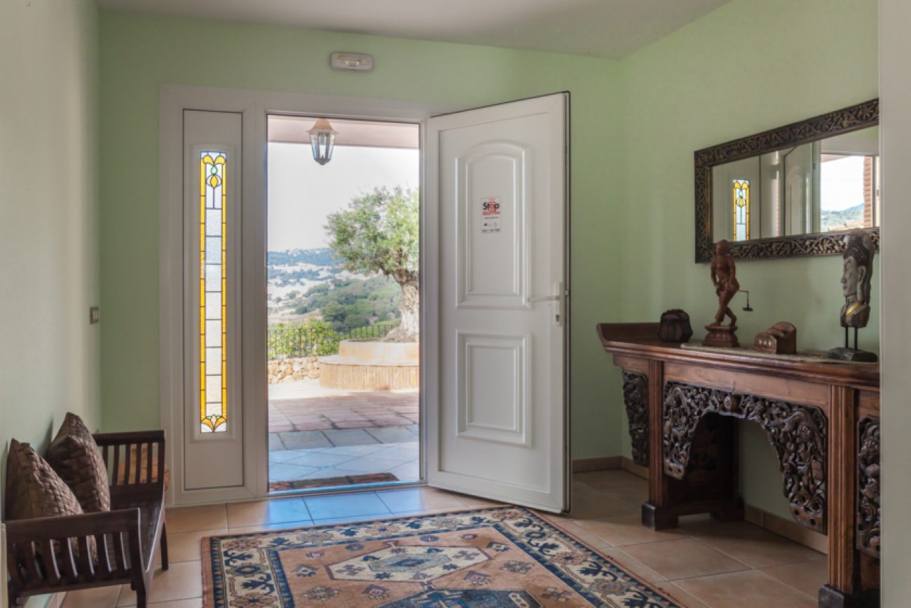 Unforgettable sea and mountain views